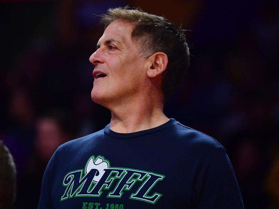 NBA Fines Mavericks 750k For Benching Players Vs Bulls