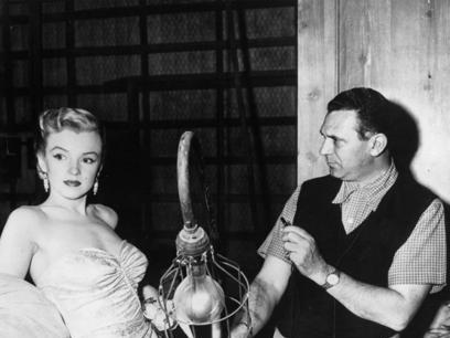 Crypt near Marilyn Monroe’s final resting place is up for auction