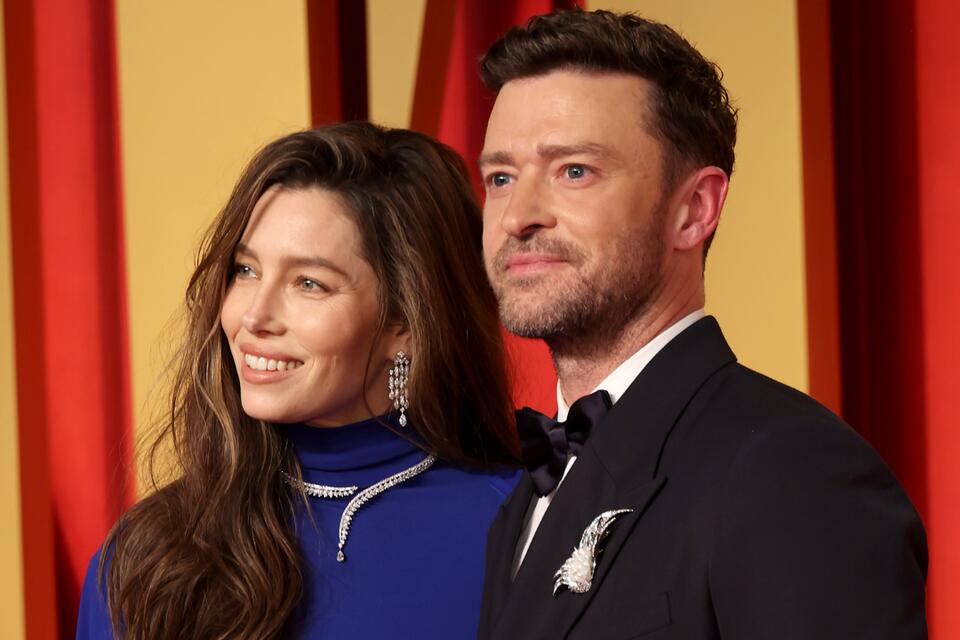 Justin + Jessica: Still Together… But For How Long? - NewsBreak