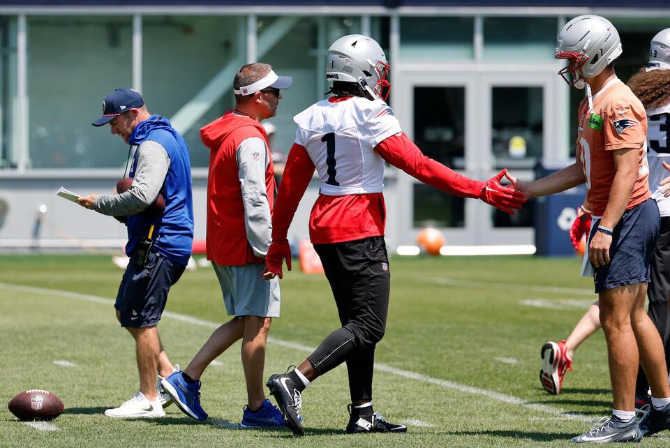 Patriots minicamp served as a sneak peek for the Drake Maye-A.J. Brown show