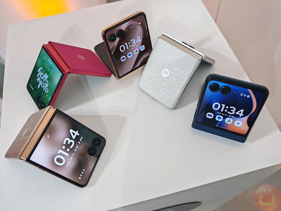 Motorola Launches 2025 Razr Flip Phone Lineup: Razr Ultra, Razr Plus ...