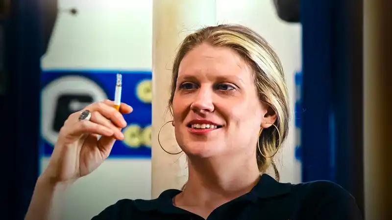 Who Is Kilah Fox from Netflix's Tires? 4 Things to Know About Actress ...