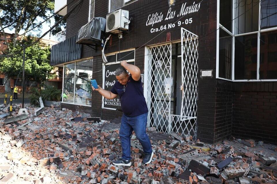 Strong earthquake in Colombia and Ecuador as officials report injuries, collapsed buildings