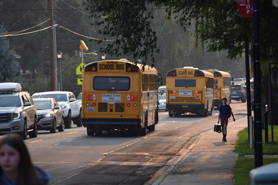 High school students return for new year