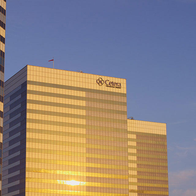 Cetera Hit With Class-Action Suit Over Cash Sweep Program - NewsBreak