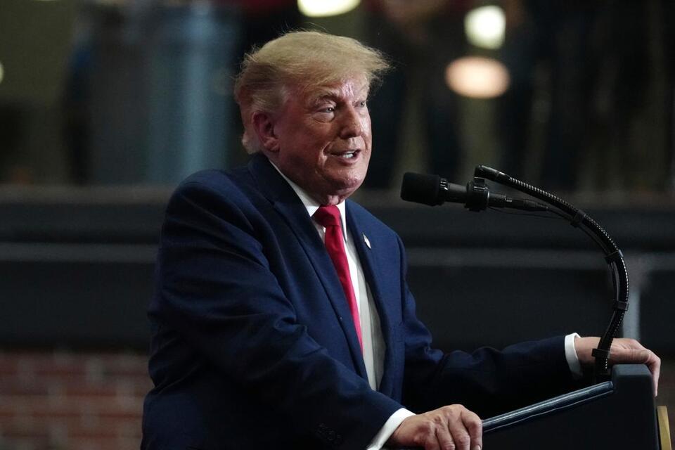 Trump heads to Mississippi as GOP moves to defend Senate seat - NewsBreak