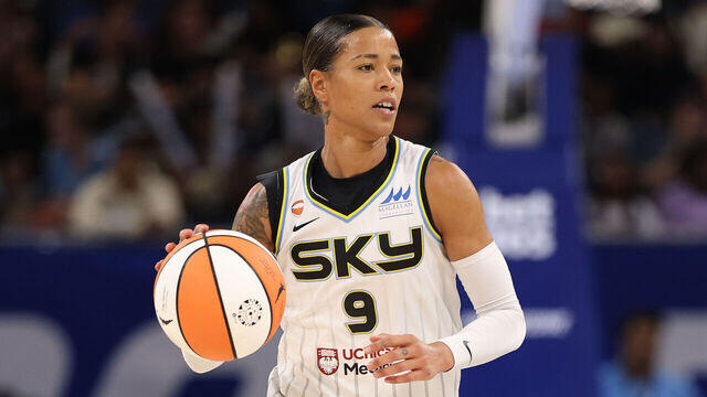 Sky's Cloud calls fans 'lame as f--k' for throwing sex toys onto court