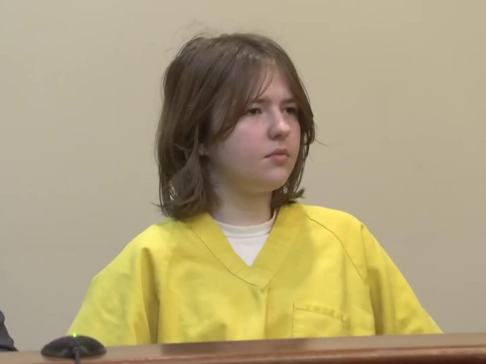 Attorney: Teen accused of killing mother threatened in jail