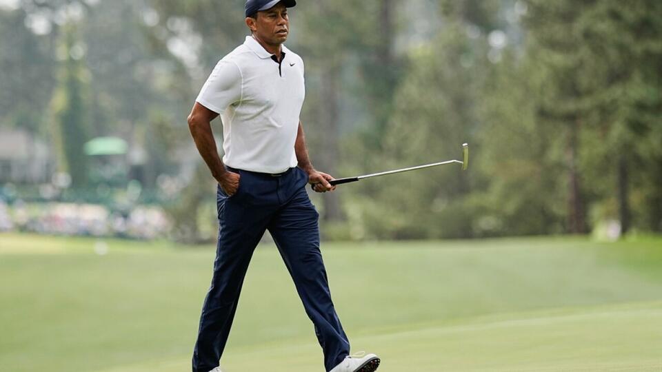 Tiger Woods undergoes seventh back surgery in 11 years to replace