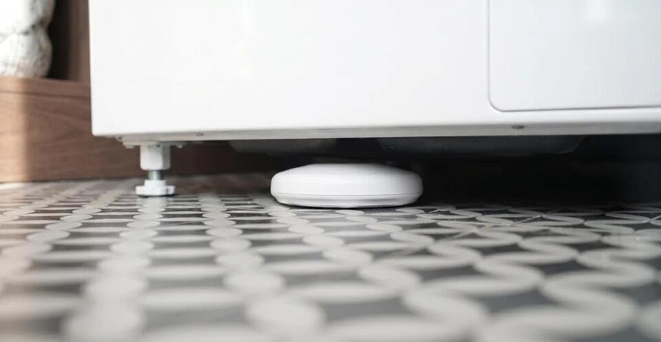 This leak detector lasts two years on a single battery.