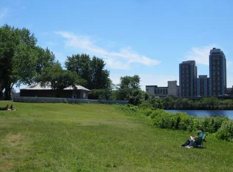 Huang rejects MWRA plan to permanently fence off part of Magazine Beach ...