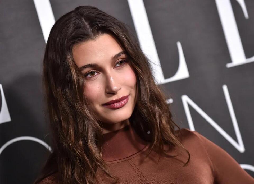 Hailey Bieber Just Sold Rhode for $1 Billion—Is She Now a Billionaire ...