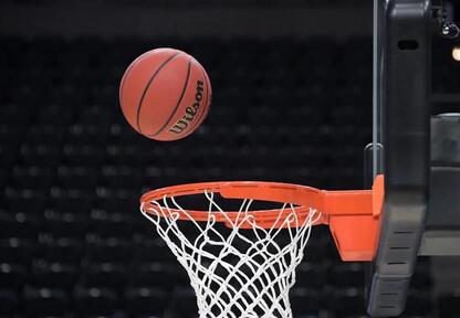 Watch ncaa best sale basketball online