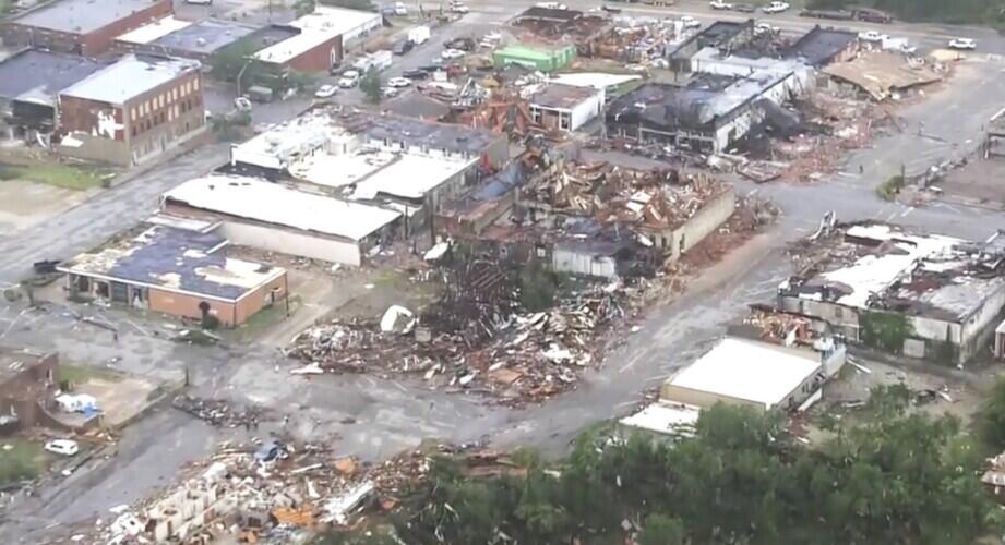 Oklahoma town devastated as massive tornado outbreak moved across ...