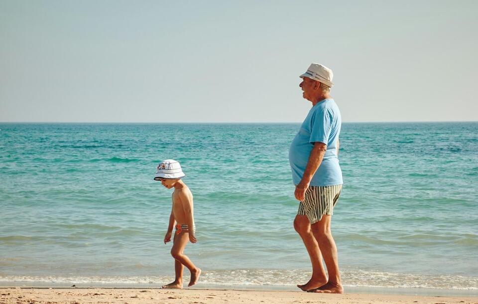 6 Things Grandparents Should Pack When Traveling With Grandkids