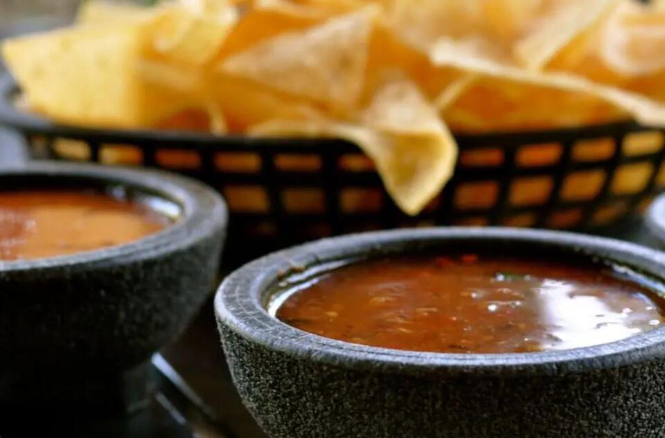 Trump tomato tariffs could spell the end of free chips, salsa at ...