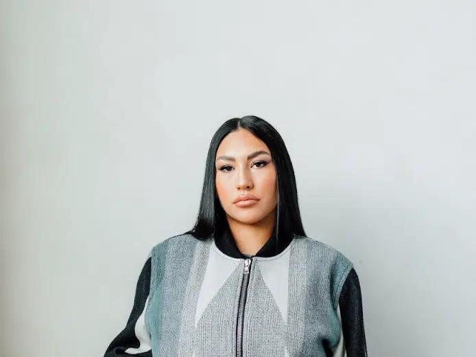 Making a Statement Lindsay King