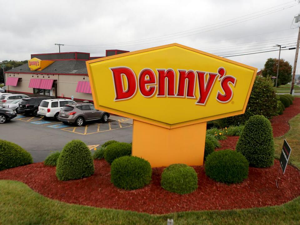 Denny’s is closing 150 restaurants by 2025, slimming down menu