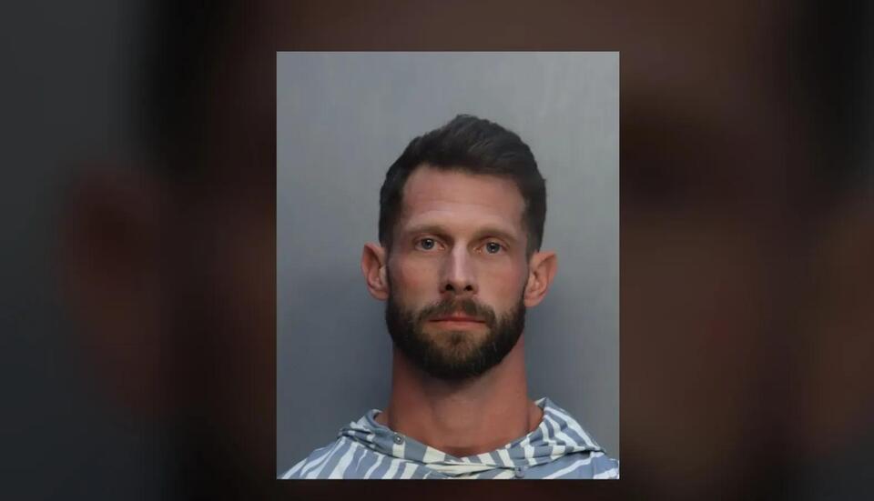 Doctor found with Tesla-logo pills while boarding cruise at PortMiami ...