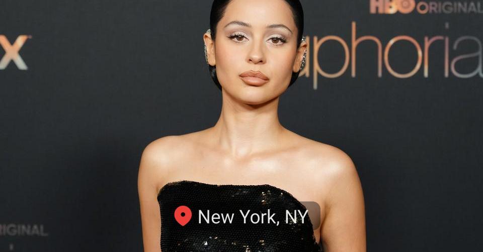 Alexa Demie Got a Bixie, 2022’s Coolest Haircut – NewsBreak