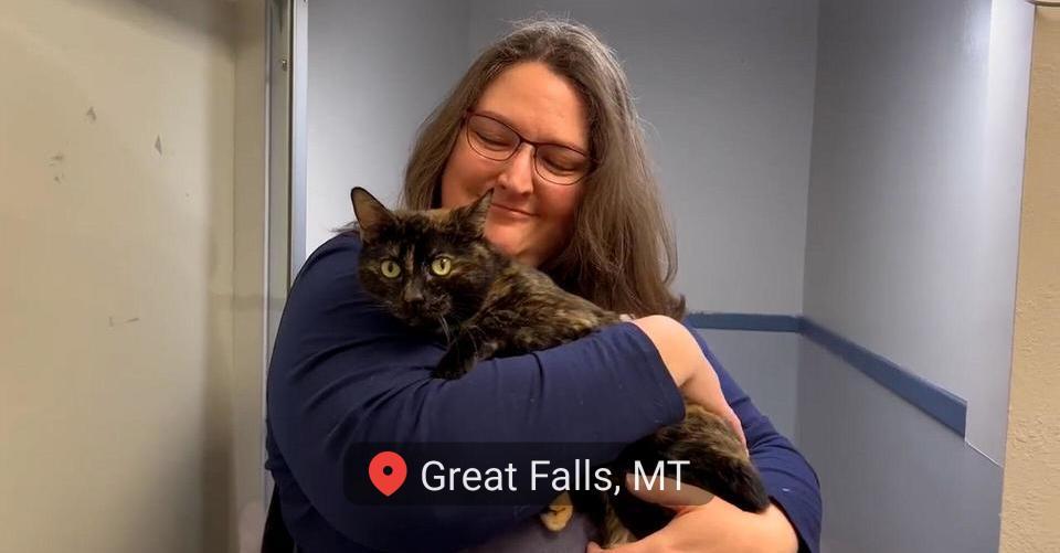 Good Samaritan Volunteers giving extra love to shelter